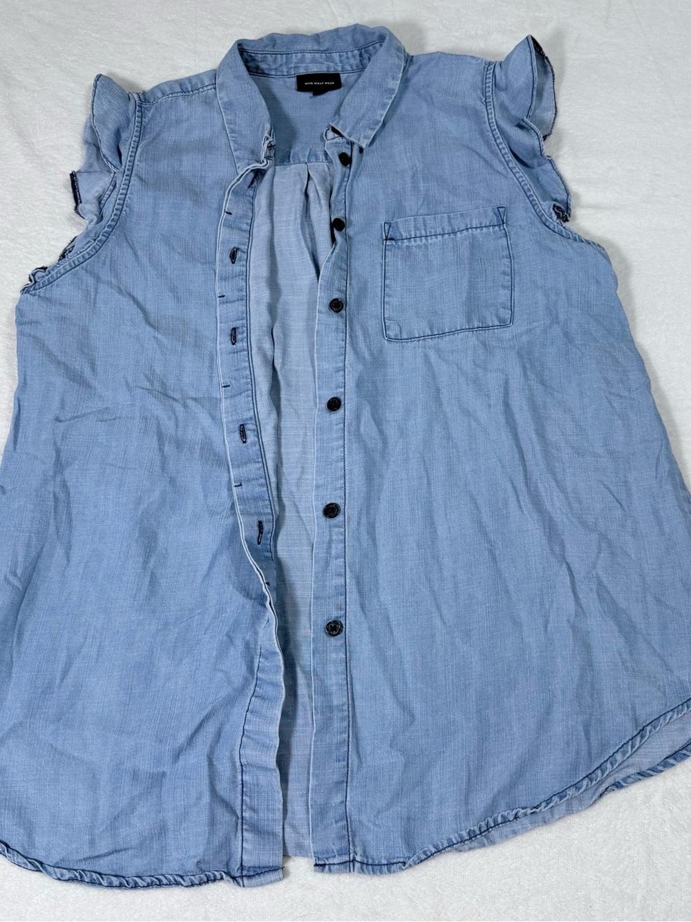 Who What Wear - Light Blue Denim Button-Front Shell Top - Size L - EUC